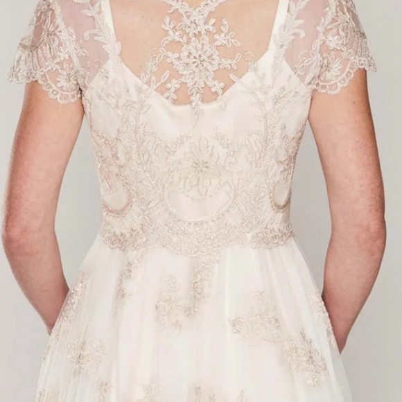 Vintage Style Artisan Wedding Dress - Picture 5 of 10